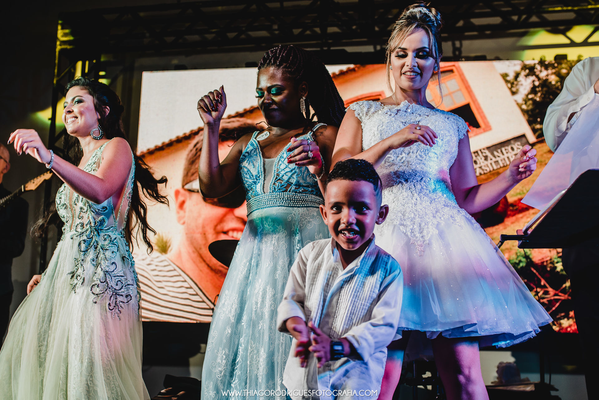 Foto Allan e Fernanda | Casamento Foto Allan e Fernanda | Casamento - Imagem 105