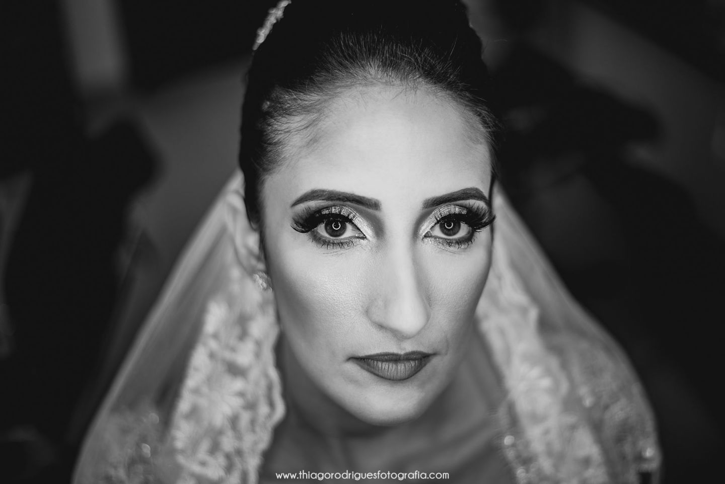 A Lente da Câmera pode te ENGORDAR? Sim! Saiba como evitar isso e ficar linda nas fotos do seu casamento e pré wedding. A Lente da Câmera pode te ENGORDAR? Sim! Saiba como evitar isso e ficar linda nas fotos do seu casamento e pré wedding.