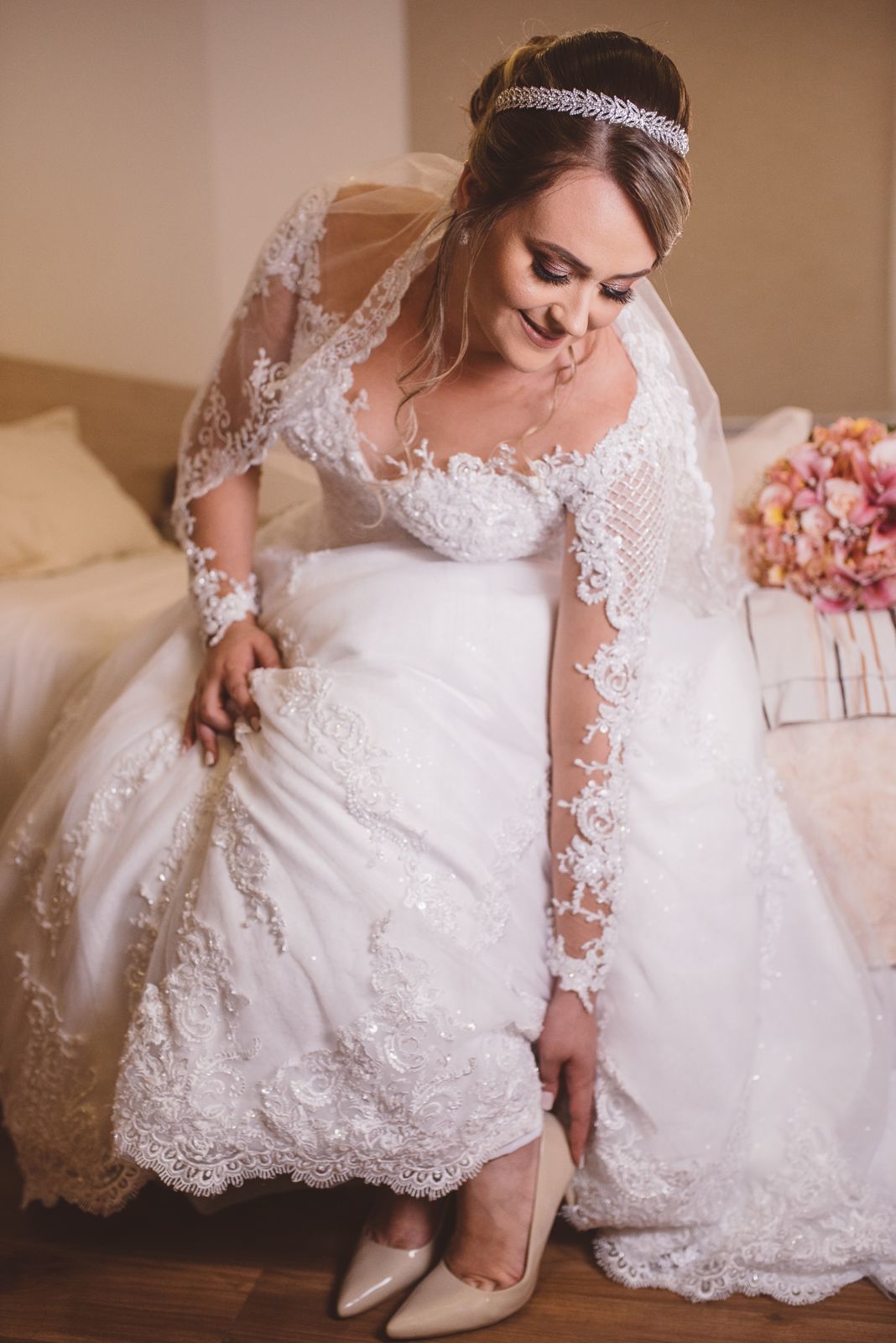 Foto Qual é o modelo ideal de VESTIDO DE NOIVA para o seu corpo (por Sara Lourenço) Foto Qual é o modelo ideal de VESTIDO DE NOIVA para o seu corpo (por Sara Lourenço) - Imagem 33